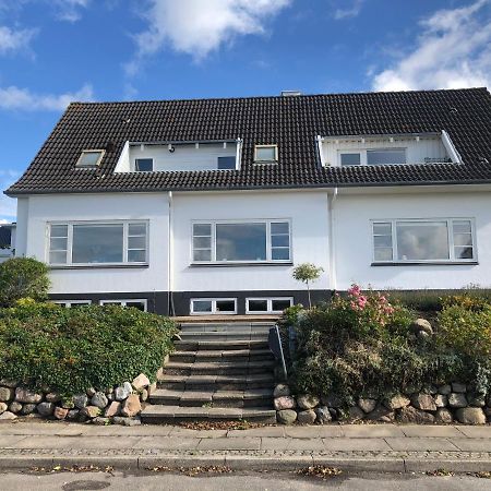 아센스 Dejligt Vaerelse Med Eget Bad Og Havudsigt 아파트 외부 사진