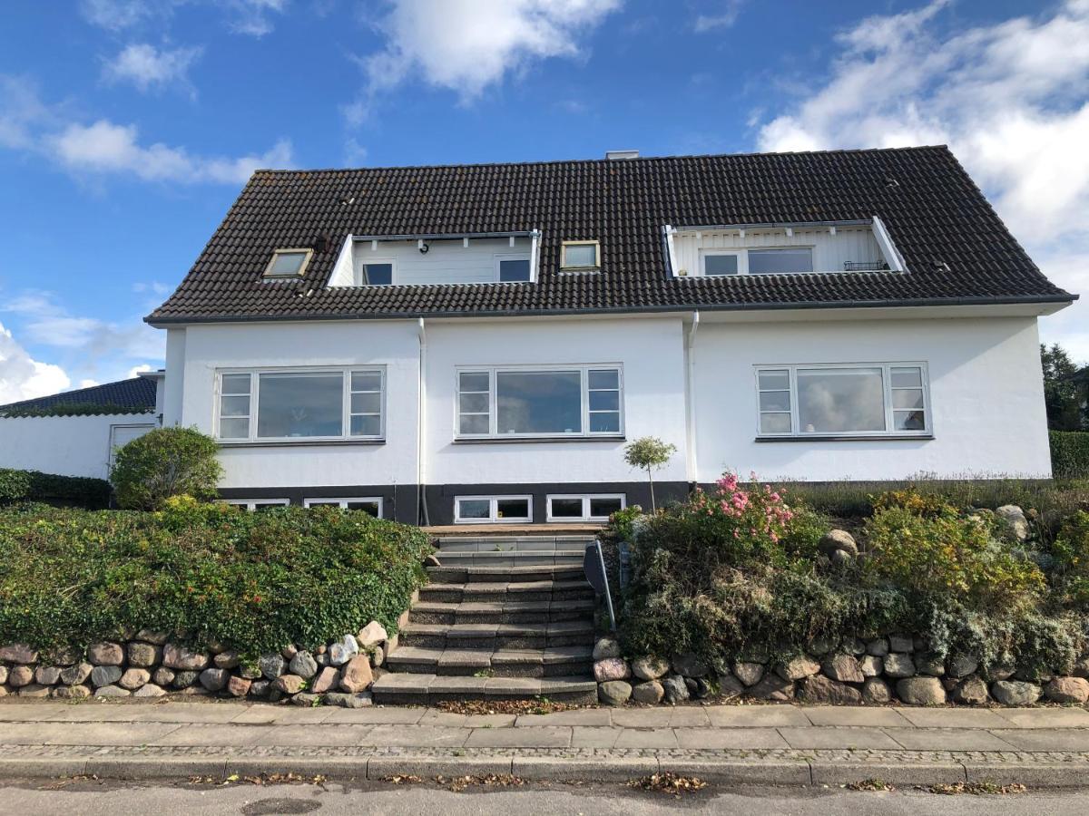 아센스 Dejligt Vaerelse Med Eget Bad Og Havudsigt 아파트 외부 사진